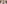 Das Foto zeigt eine Frau am Laptop